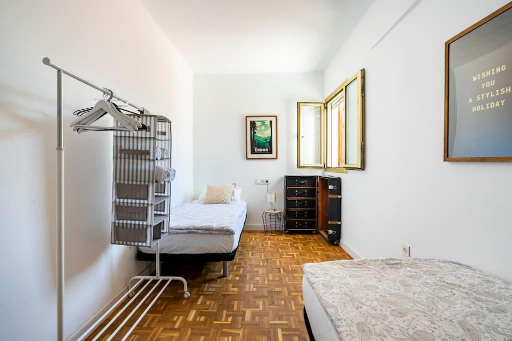 Lifehouse Cathedral * Free Parking* Superiorwifi* Apartment Almeria Bagian luar foto